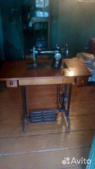 Швейная машина зингер