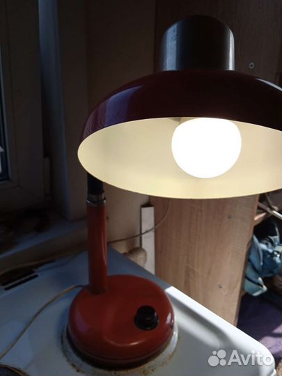 Советская настольная лампа