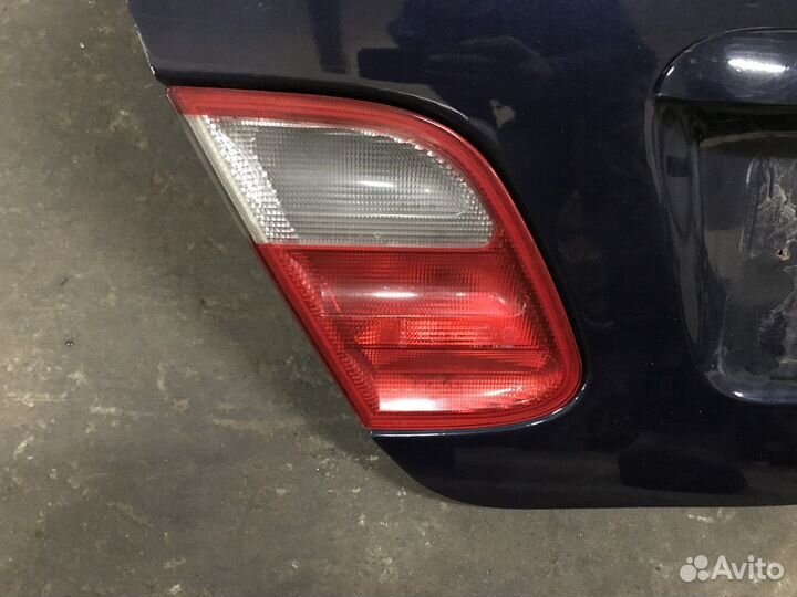 Фонарь задний внутренний левый