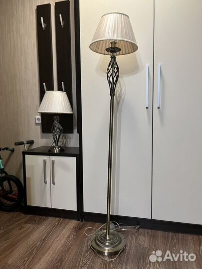 Торшер напольный и лампа Maytoni