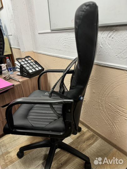 Компьютерное кресло