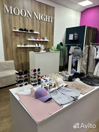 Готовый бизнес Шоурум отдел женской одежды