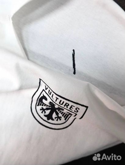 Лонгслив vultures