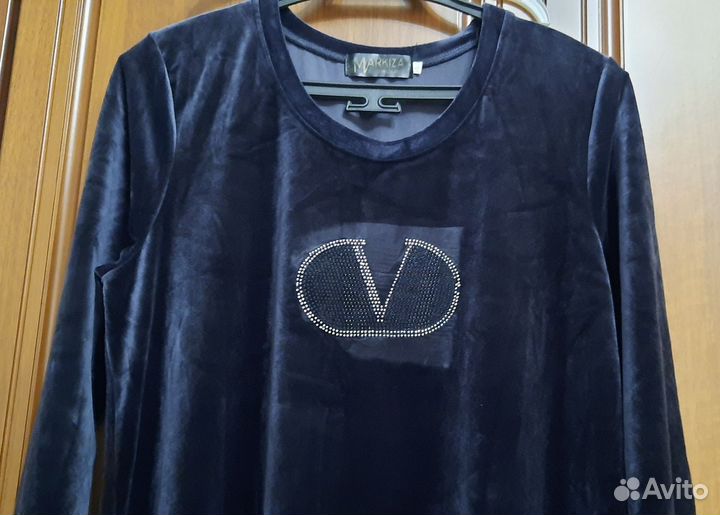 Ветровка с платьем