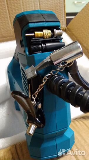 Компрессор акумуляторный автомобильный