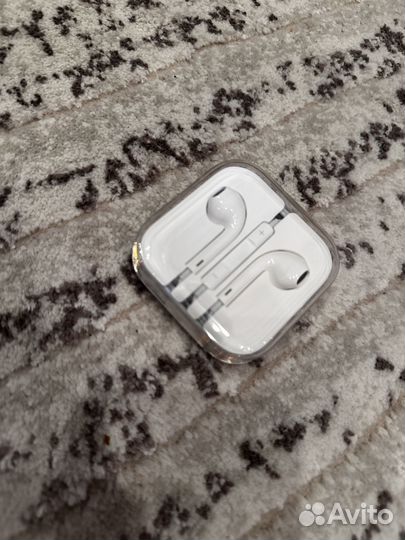 Наушники apple
