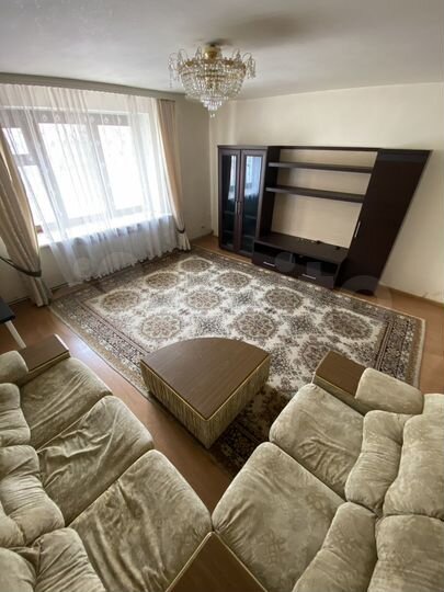 3-к. квартира, 100 м², 2/6 эт.