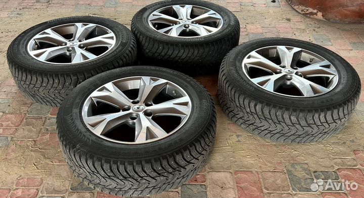 Nokian hakkapeliitta 8 235/60 r18