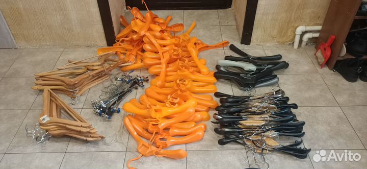 Вешалки, цепи