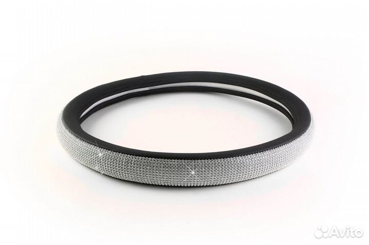 Оплетка на руль с белыми стразами