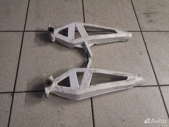 Кулак поворотный Arctic Cat xf800