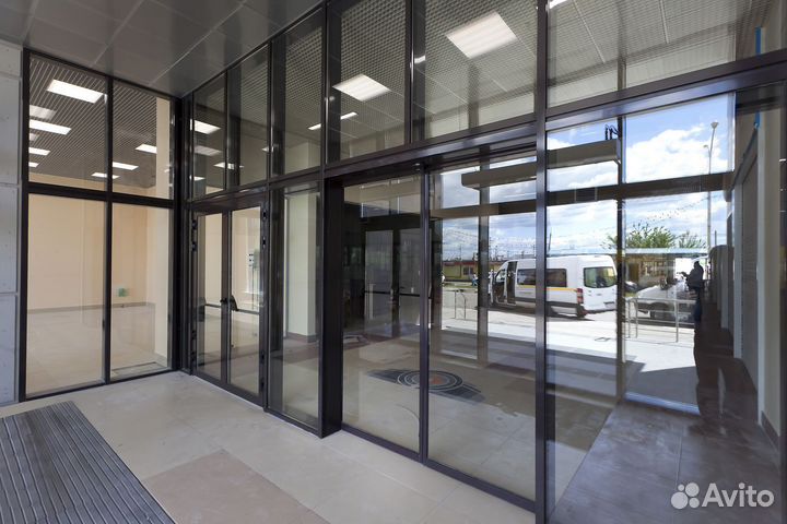 Алюминиевые витражи двери окна тамбуры раздвижки