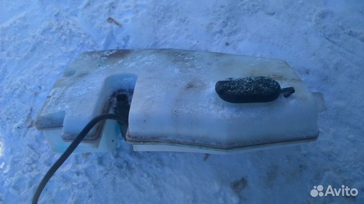 Бачок омывателя Renault Logan 2012 фаза 2