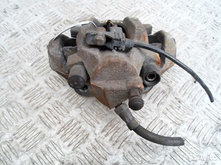 Суппорт задний правый Mercedes M-klasse W164