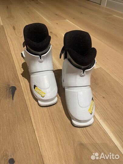 Горнолыжные ботинки детские