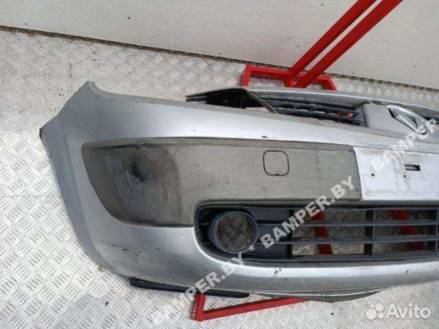 Бампер передний для Renault Scenic 2 7701474769