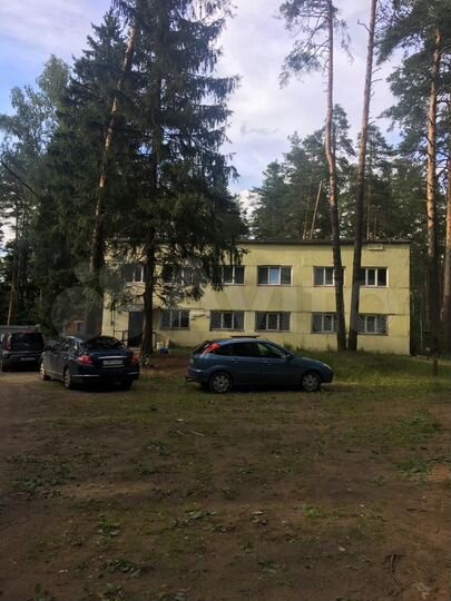 Здание, 400 м²