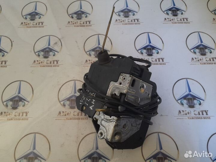 Мерседес С-Класс Замок передней двери Прав