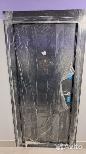 Входная дверь