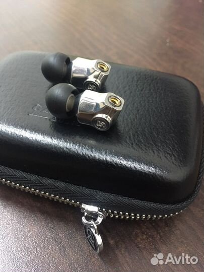 Campfire audio Atlas
