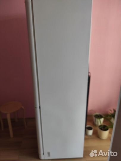 Холодильник indesit