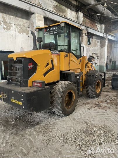 Фронтальный погрузчик runmax 930E трактор