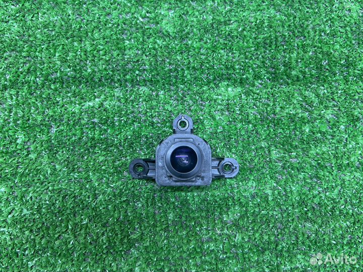 Камера передняя в решотку радиатора Kia K5