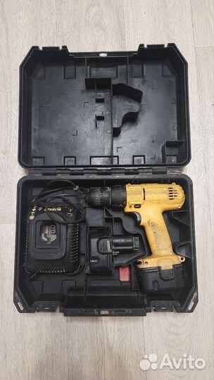 Шуруповерт dewalt 12v