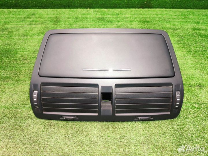 Центральный дефлектор воздуховод Skoda Octavia A5