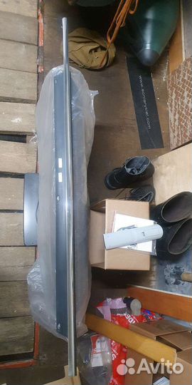 Молдинг стекла передний левый Audi Q7 4L