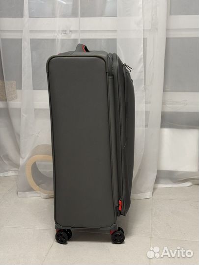 Чемодан american tourister большой M