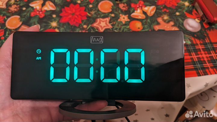 Радиочасы с будильником MAX CR-2914 fm 87.5-108 мг