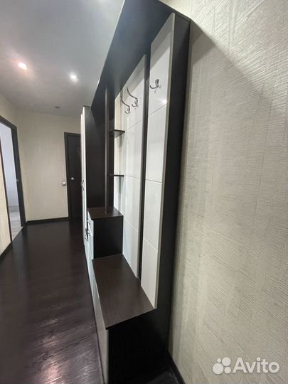 Шкаф в прихожую с зеркалом