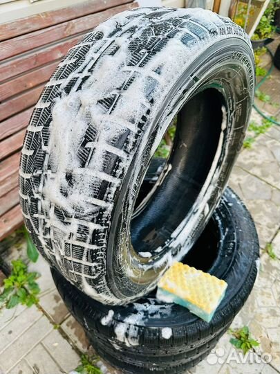 Toyo Observe Garit GIZ 215/60 R16 95Q