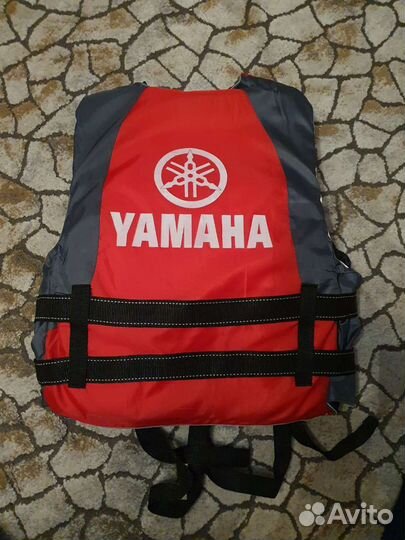 Спасательный жилет