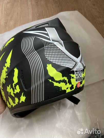 Мото шлем кросс и эндуро