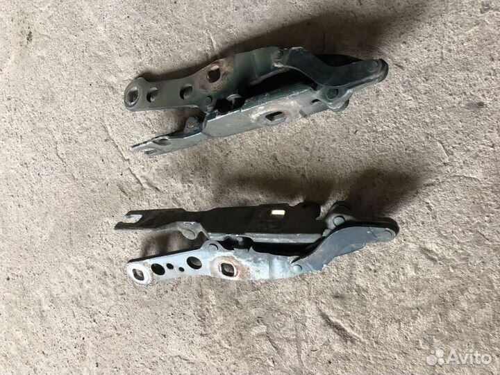 Петли капота BMW E46