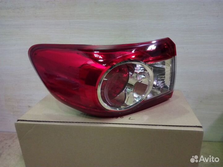 Фара задняя левая Toyota Corolla 150