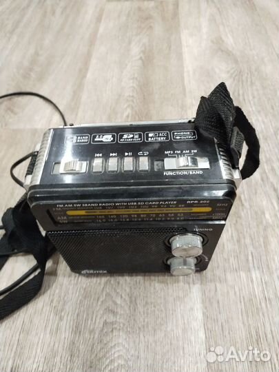 Радиоприемник Ritmix RPR 202 black