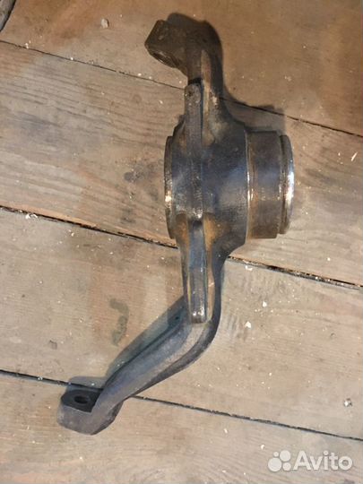 Кулак поворотный 2123 Нива Шевроле
