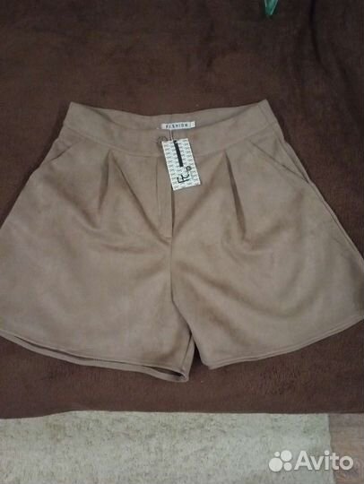 Шорты женские