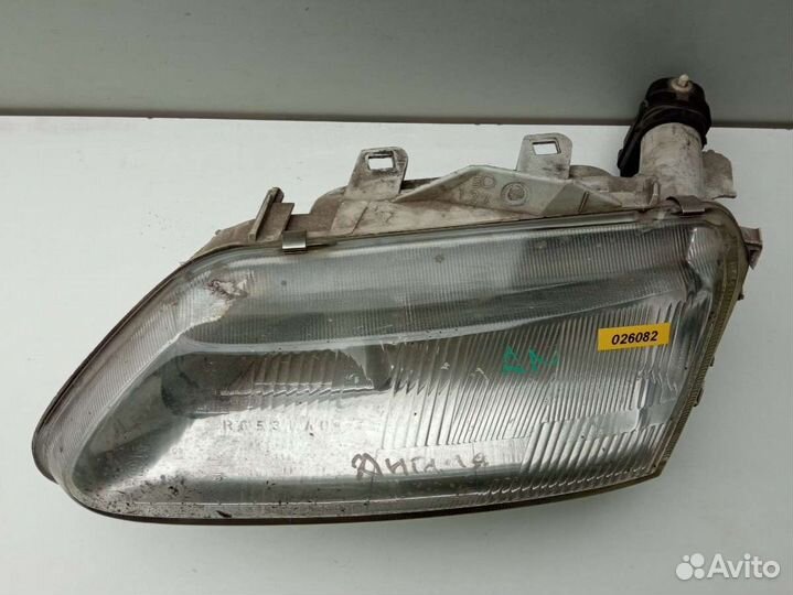 Фара передняя левая Renault Laguna 1
