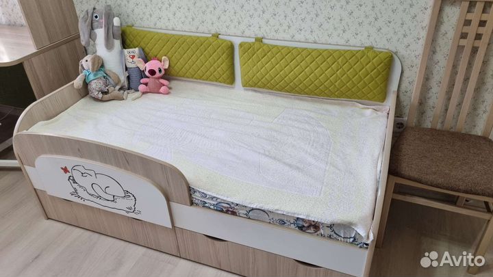 Продам мебель в детскую