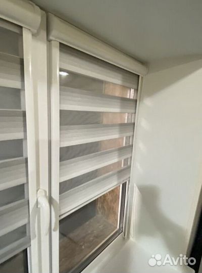 Рулонные шторы зебра в коробе U2959