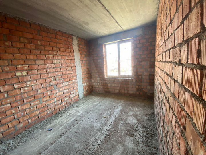 2-к. квартира, 58 м², 3/3 эт.