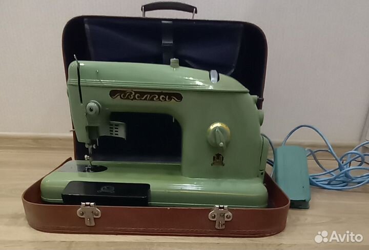 Швейная машина Волга