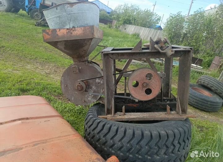 Зернодробилка