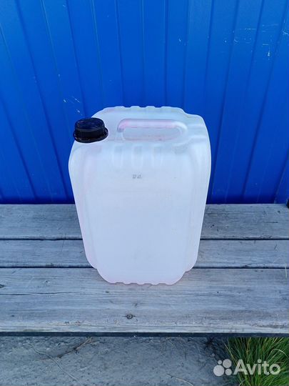 Канистра пластиковая 20 литров