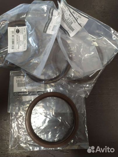 Сальник коленвала задний S55011312B mazda