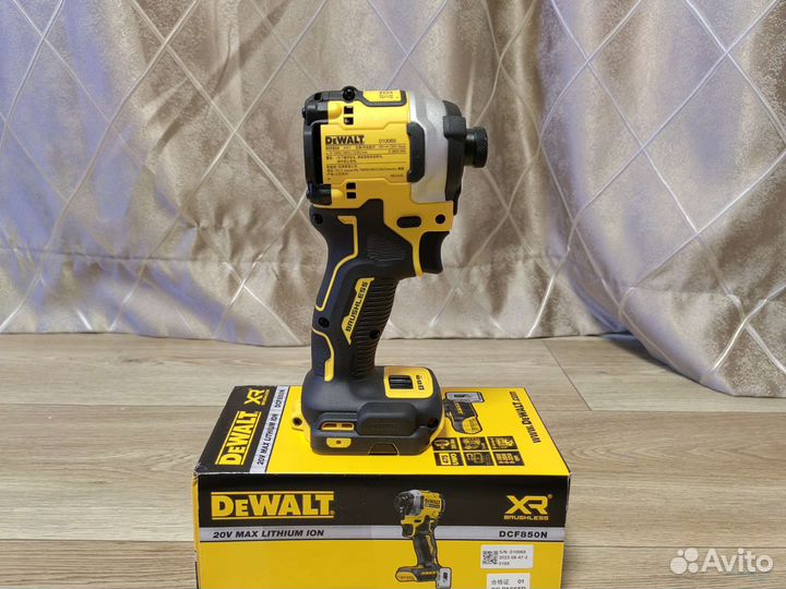 Шуруповерт ударный dewalt dcf850n